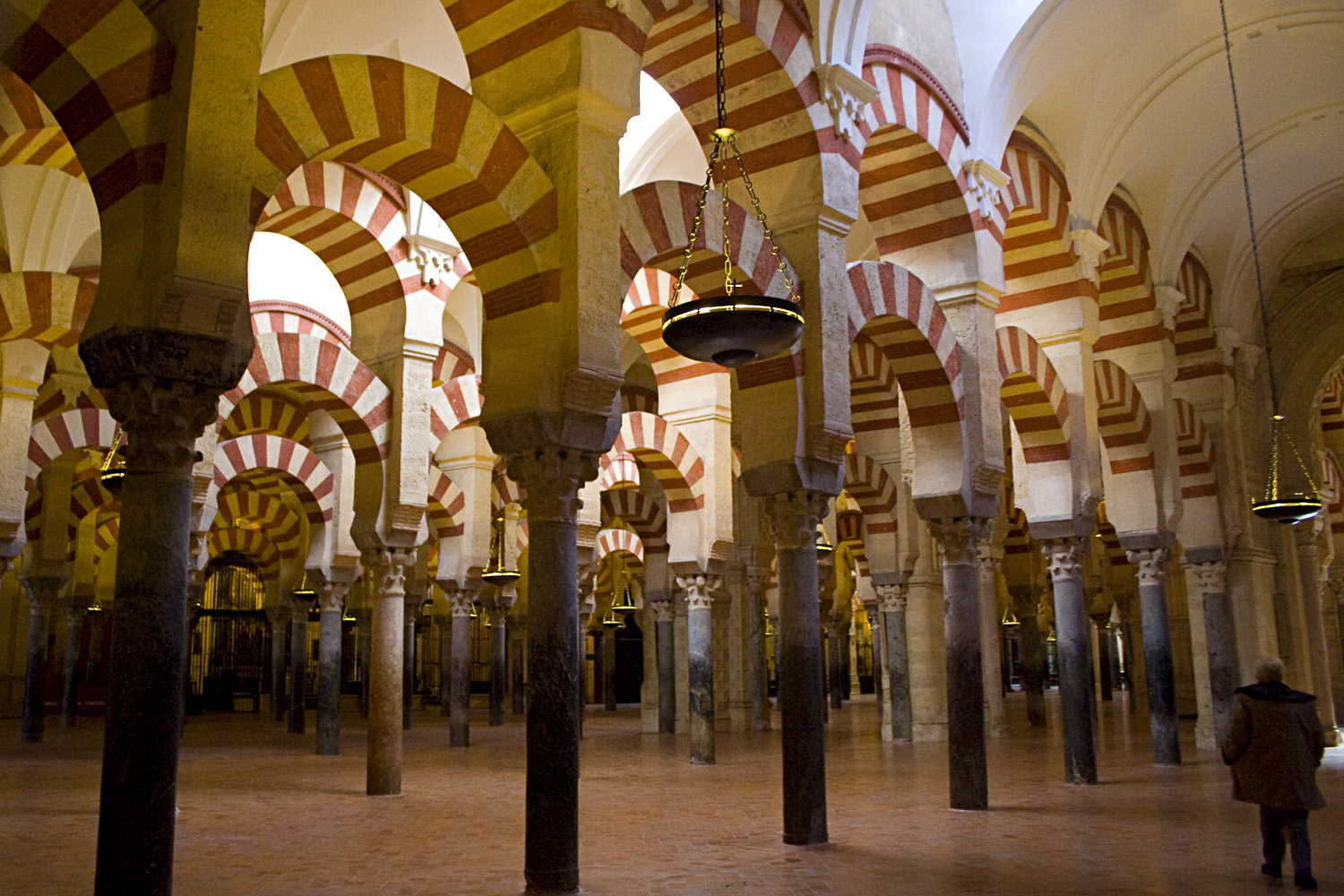 Interior de la Mezquita de Córdoba, España