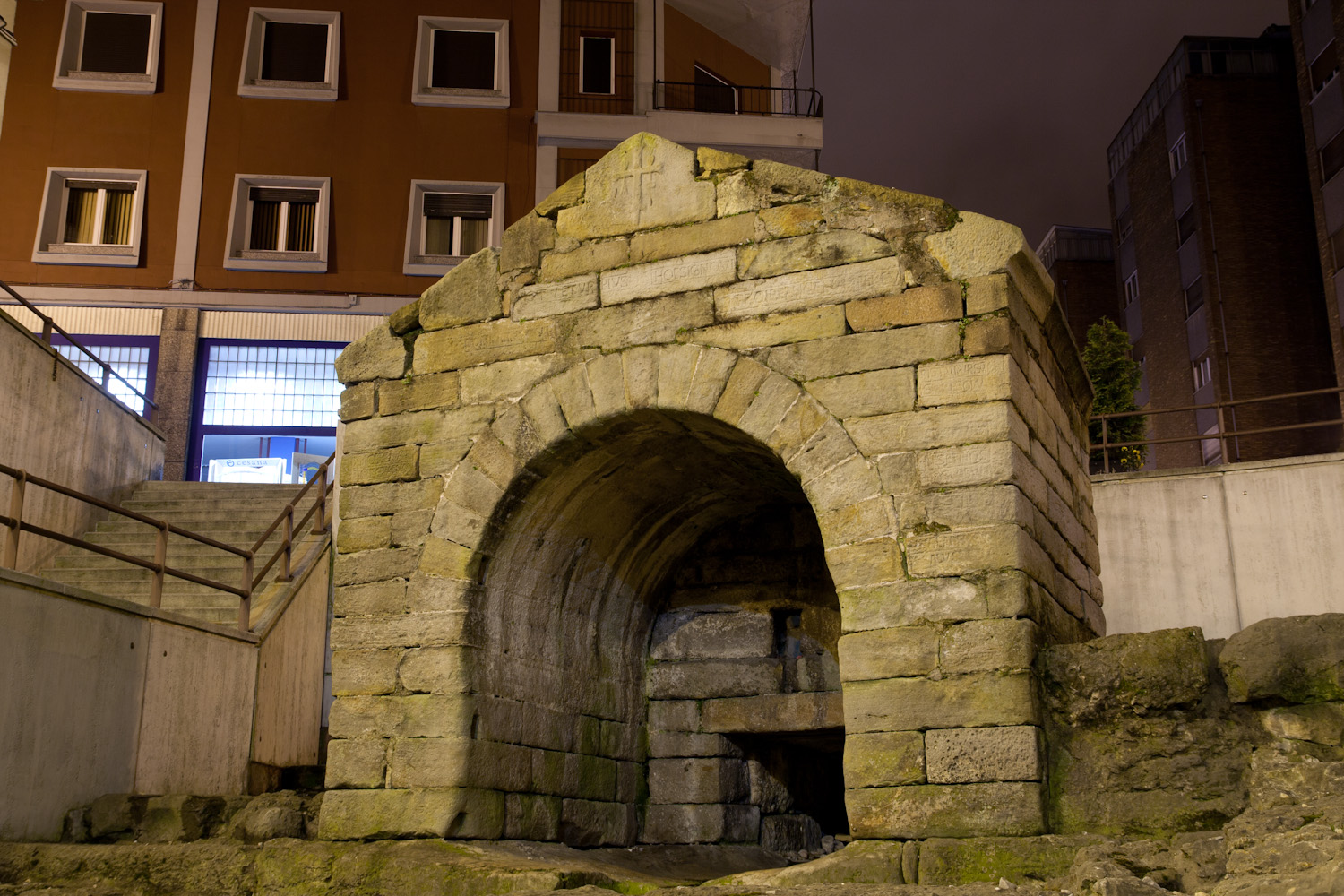 Fuente de Foncalada, obra civil prerrománica en Oviedo, España