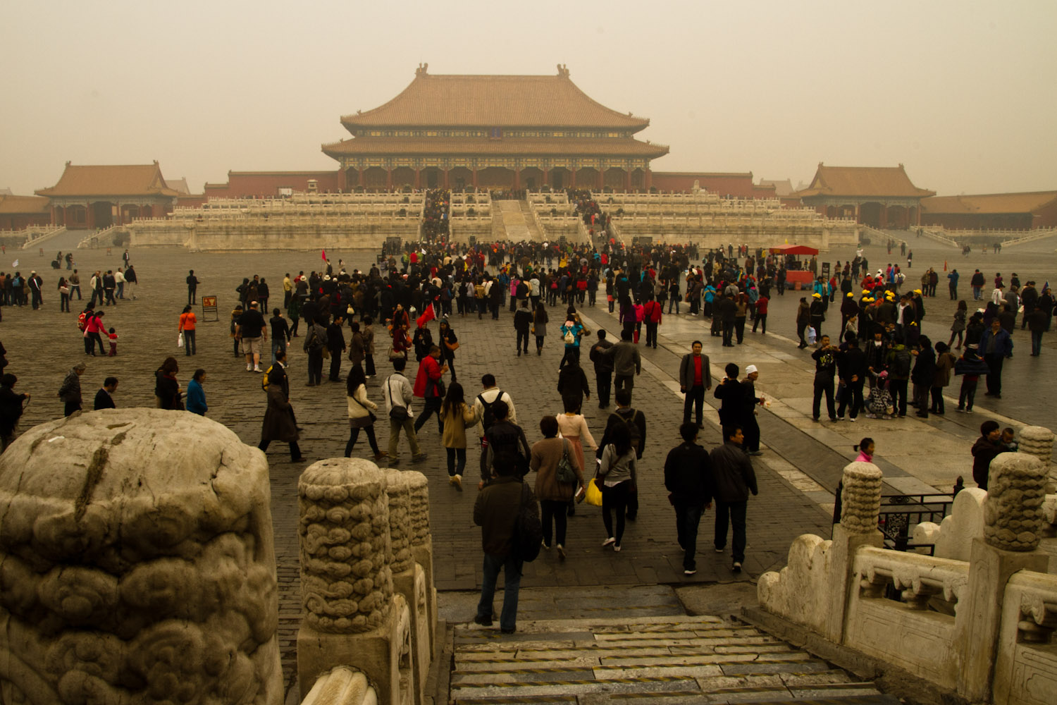 La colosal Ciudad Prohibida, el palacio imperial de las dinastías Ming y Qing en Pekín, China