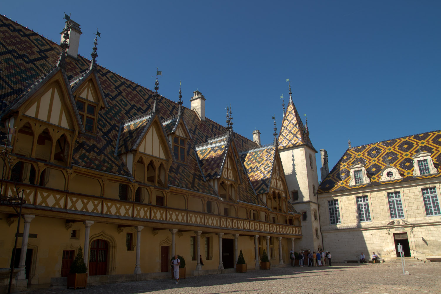El Hôtel-Dieu del Hospicio de Beaune, joya de la arquitectura de la Borgoña
