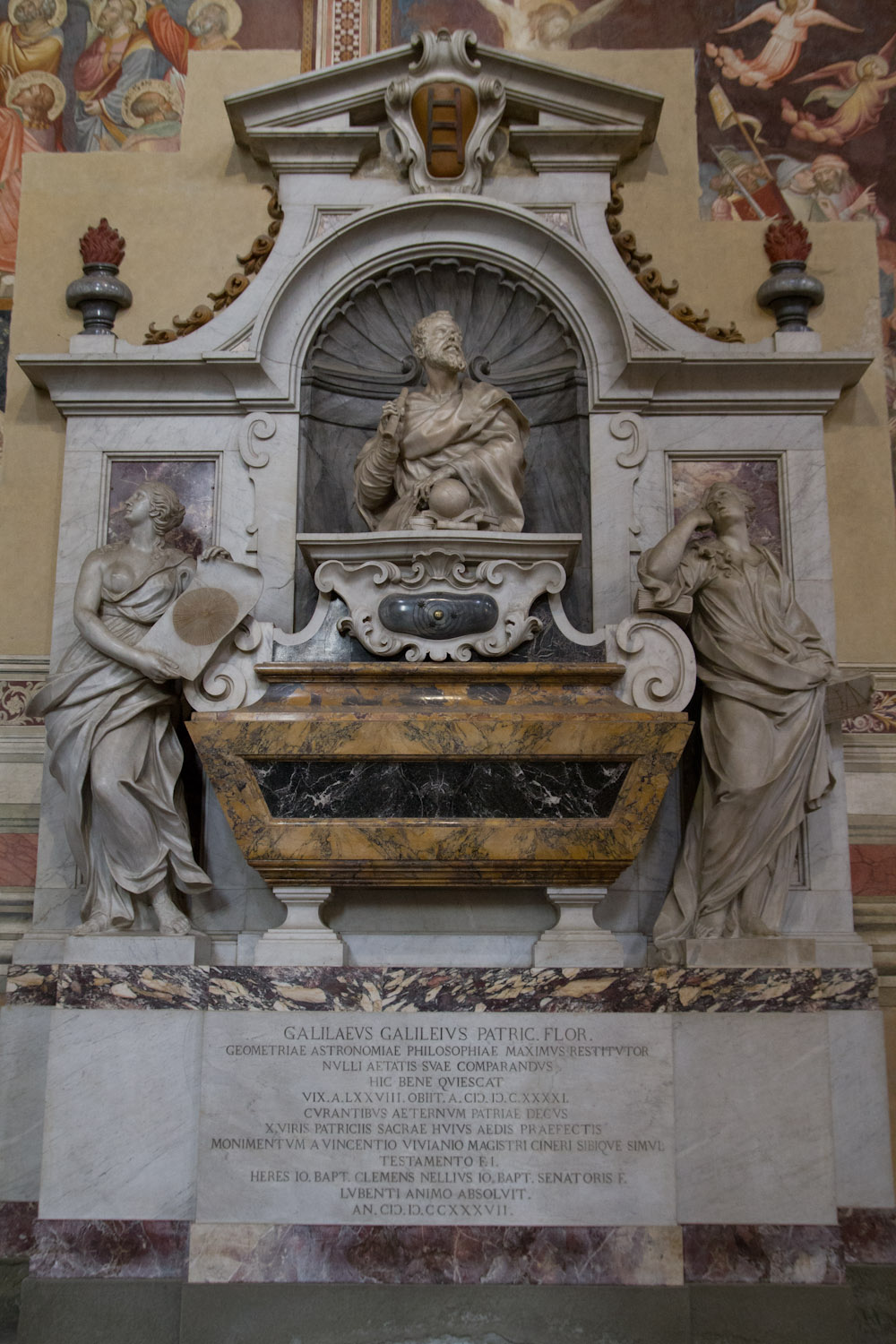 Tumba de Galileo en la Santa Croce, Florencia