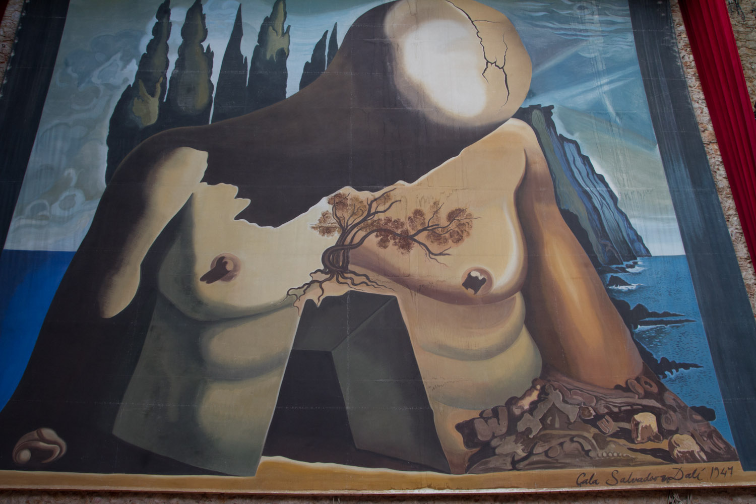 El lienzo Laberinto de Salvador Dalí, en el Teatro-Museo Dalí de Figueres, España