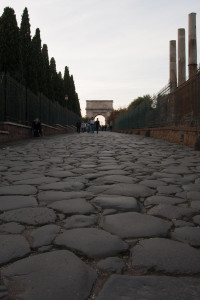 Vía Sacra y Arco de Tito, Roma, Italia